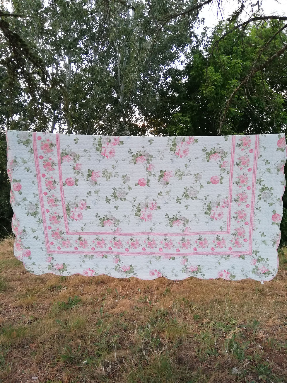 boutis rose et blanc