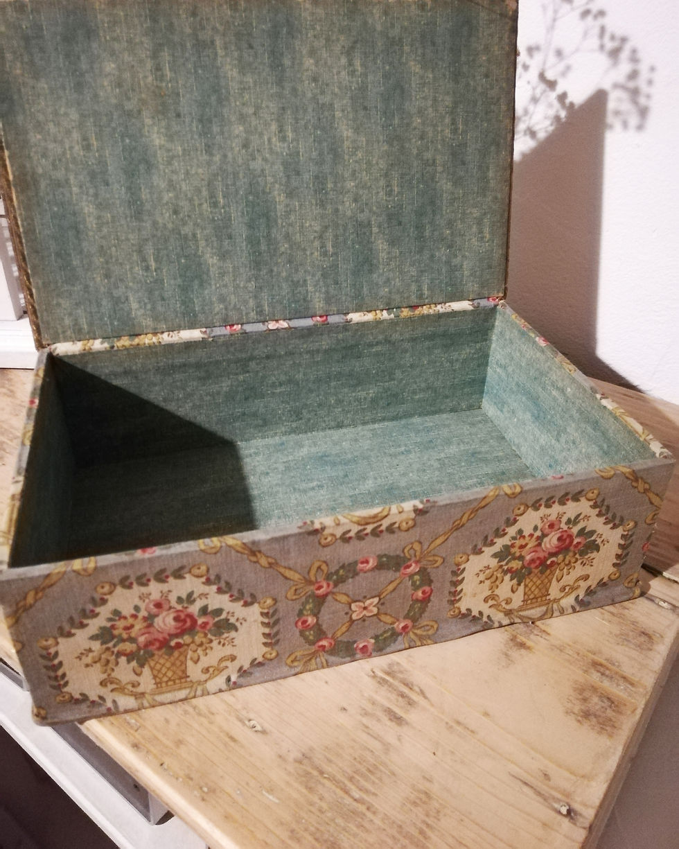 boite à couture en tissus vintage