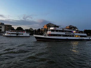 london party boat