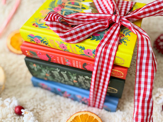 My Holiday Gift Guide for Readers