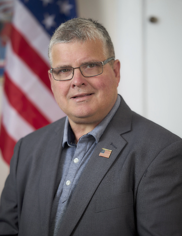 Robert E. Smith Jr.