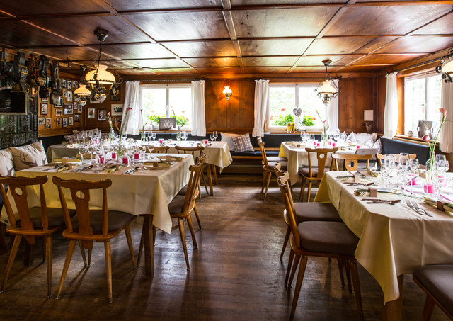 Das Restaurant lädt zum feierlichen Speisen ein...