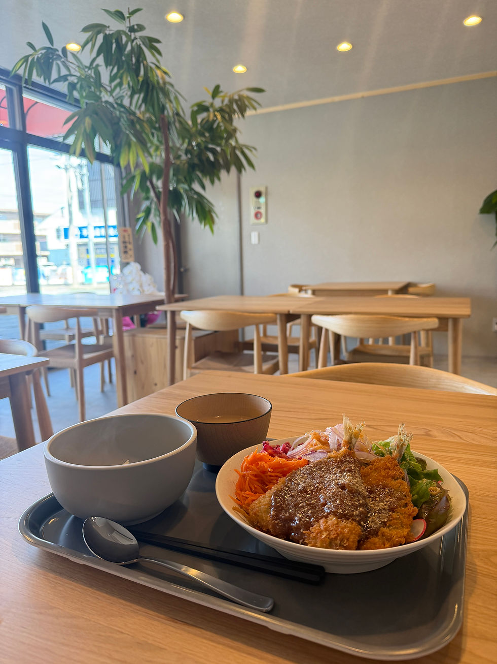 社員食堂の料理