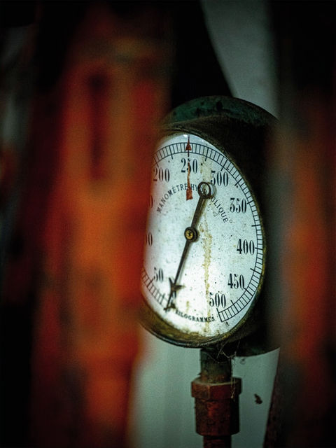 Photo de l'Huilerie Sainte-Anne, Moulin de Grasse depuis 1706. Production d'huiles d'olive traditionnelles et infusées. Trituration. Visite du Moulin, dégustation. Boutique épicerie fine salée et sucrée, alcools, bois d'olivier, art de la table, beauté et bien-être, fûts en inox…