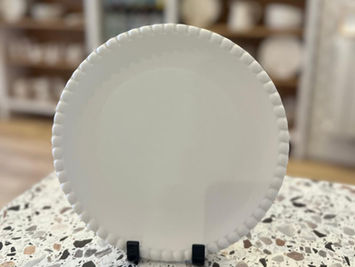 Assiette contour perles_Catégorie Medium