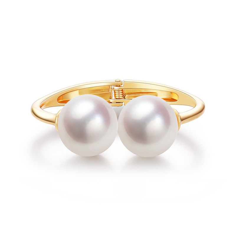 Thumbnail: Sophisticated Pearl Cuff Bracelet