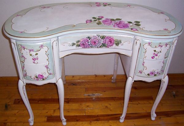 Thumbnail: Gorgeous  French Kidney Bean Desk