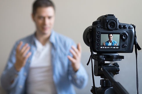 AdobeStock_193022405_cameraMan.jpeg