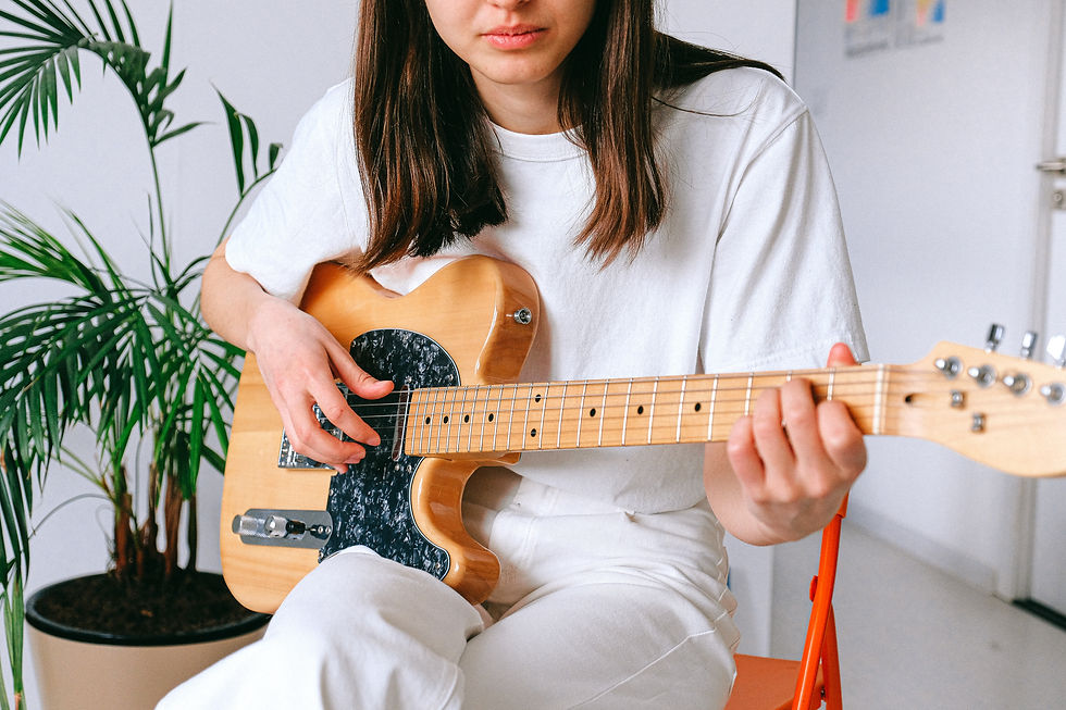 e gitarre spielen lernen