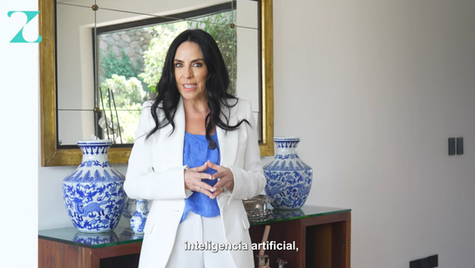 Carola Zúñiga, Socia Fundadora de Zeta Comunicaciones, entregando su visión sobre el uso de la IA en la comunicación estratégica y marketing digital.