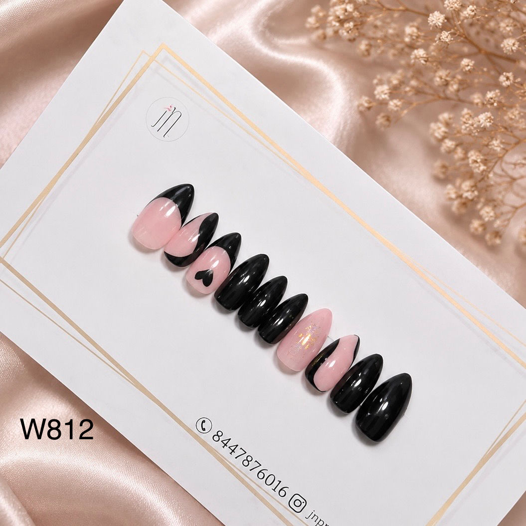 Black & Blush Butterfly Nails | Xs | W812
