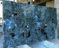 Thumbnail: Labradorite