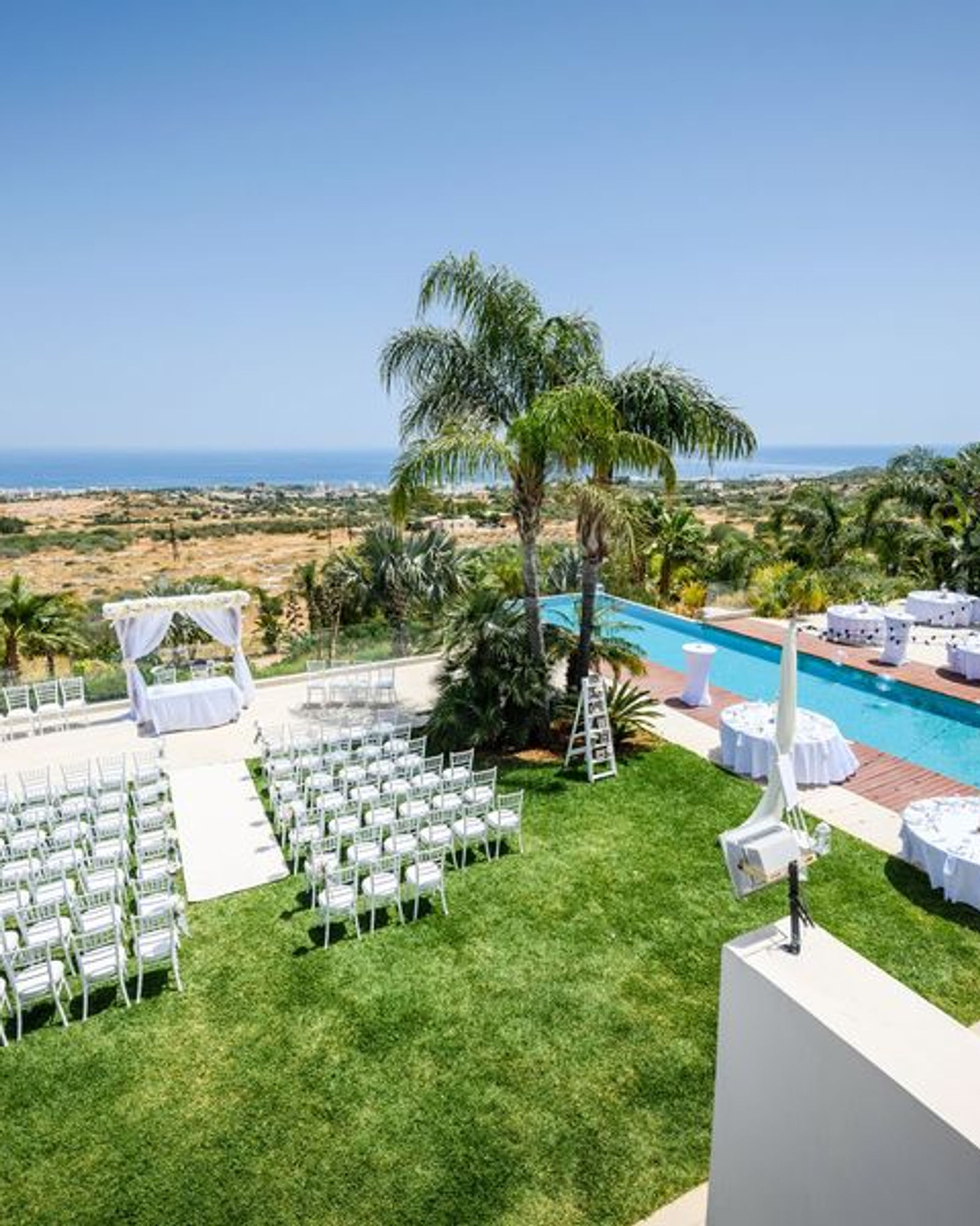 Sunshine Weddings by Charlotte — photo 18
