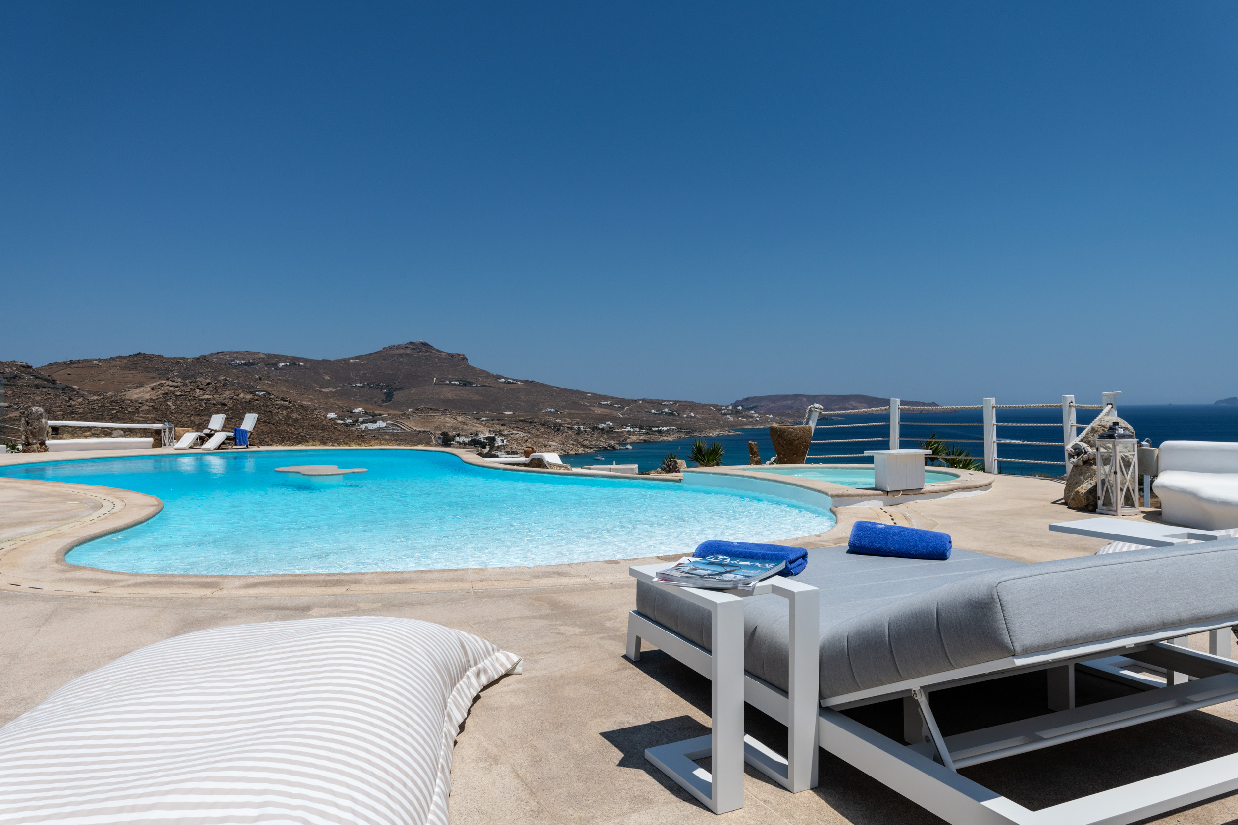 VIBHŪ VILLAS MYKONOS