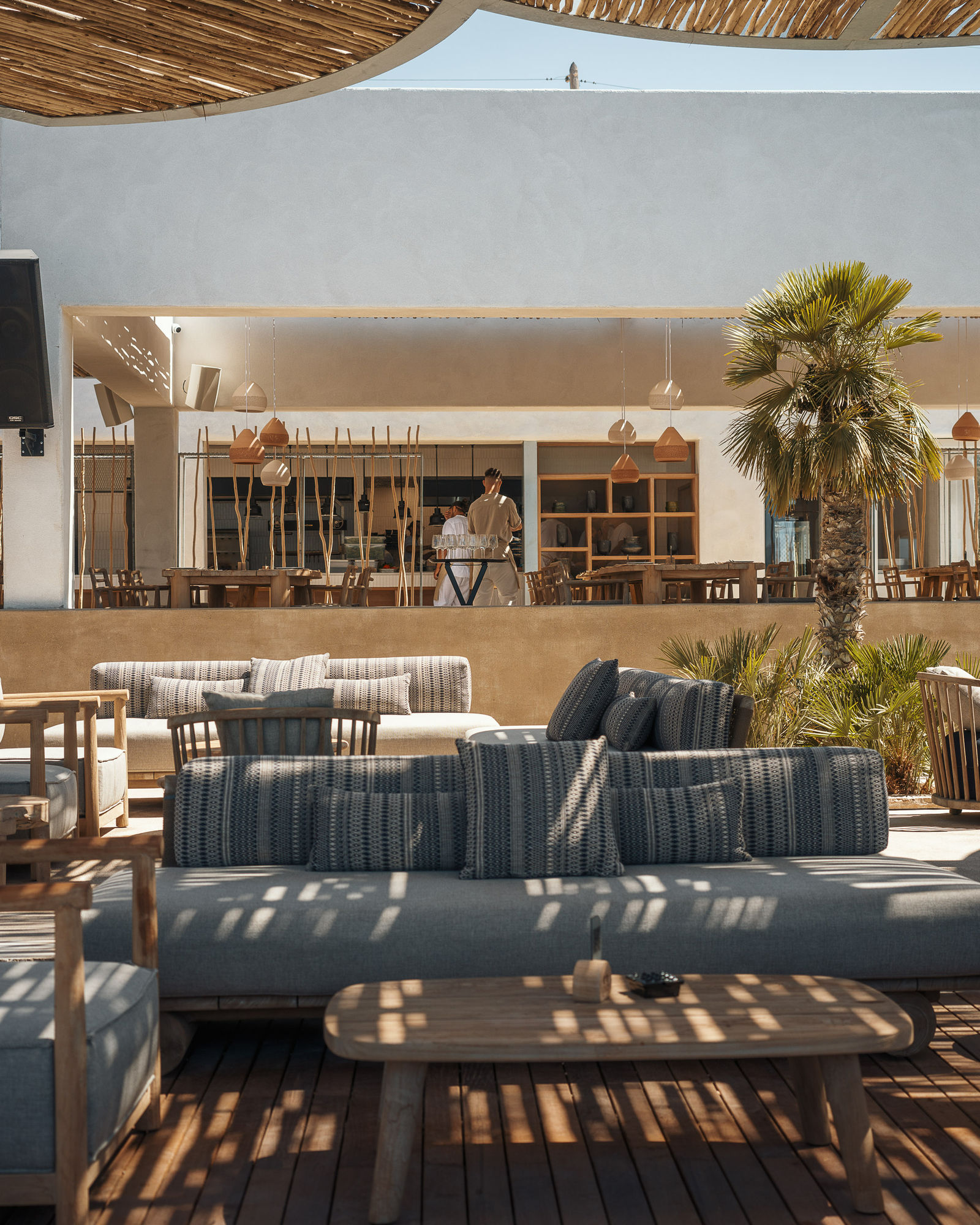 Crios Beach Bar & Restaurant — photo 3