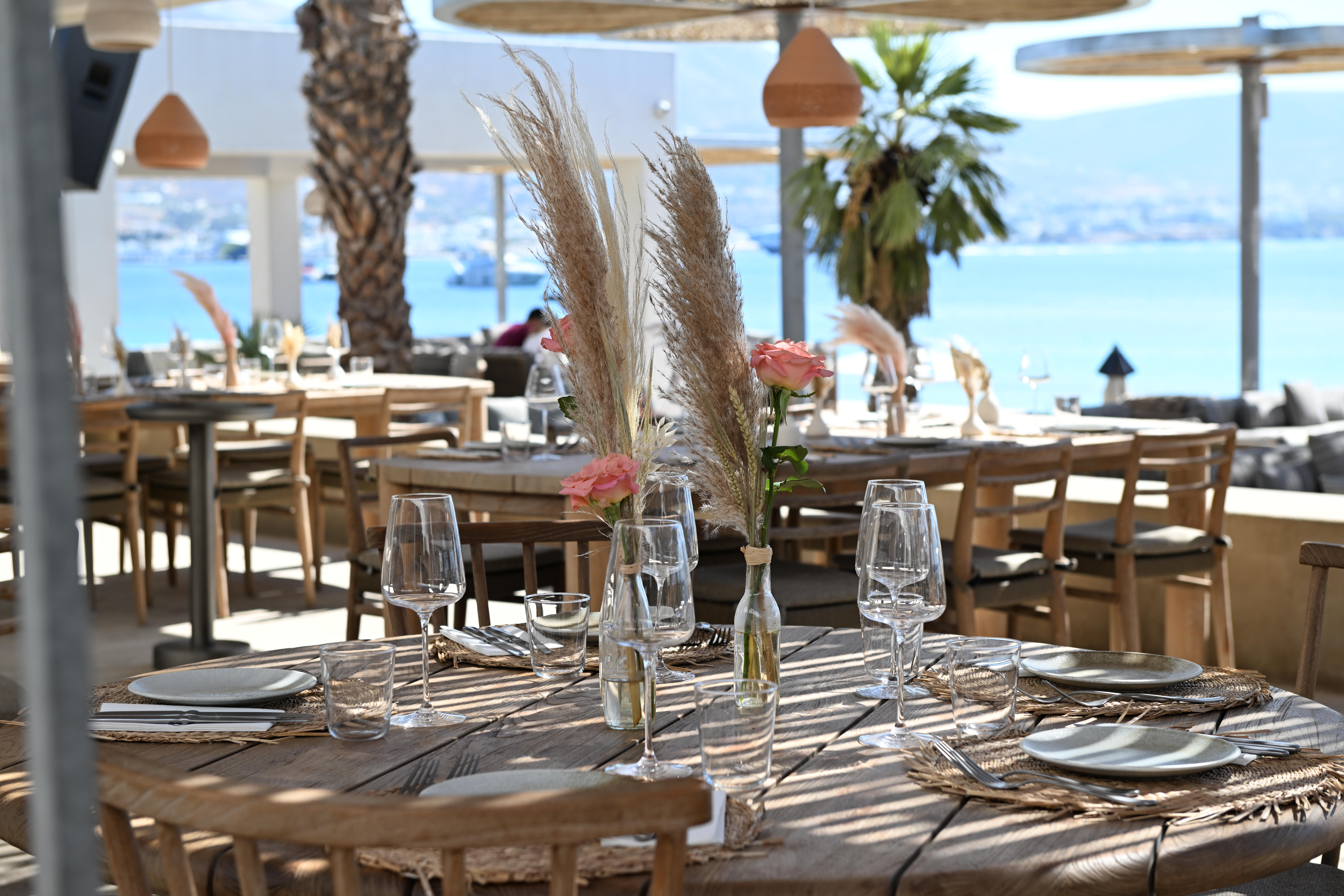 Crios Beach Bar & Restaurant