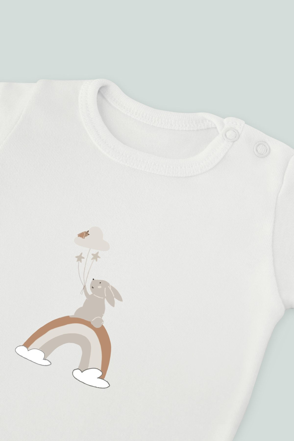 Gökkuşağı Üzerinde Mutlu Gri Tavşan Baskılı Bebek Kolsuz Atlet Body Zıbın Badi