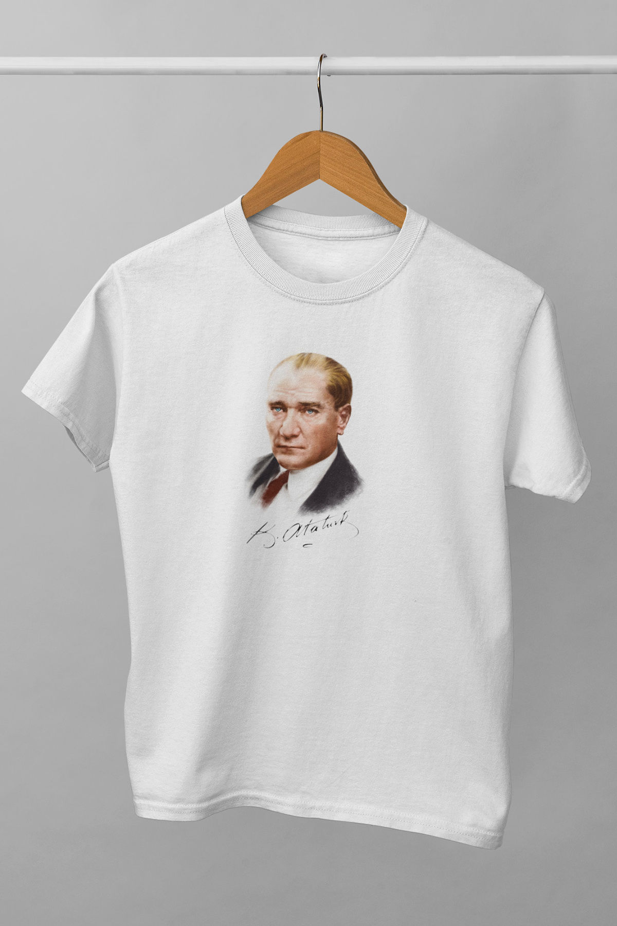 Atatürk Unisex Tişört Sevgililer Anneler Babalar Doğum Günü Hediyesi T-shirt