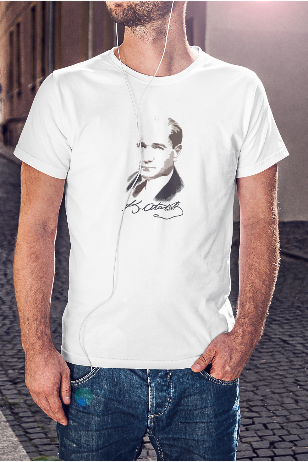 Küçük resim: Renkli İmzalı Atatürk Silüeti Baskılı Tişört Erkek %100 Pamuk