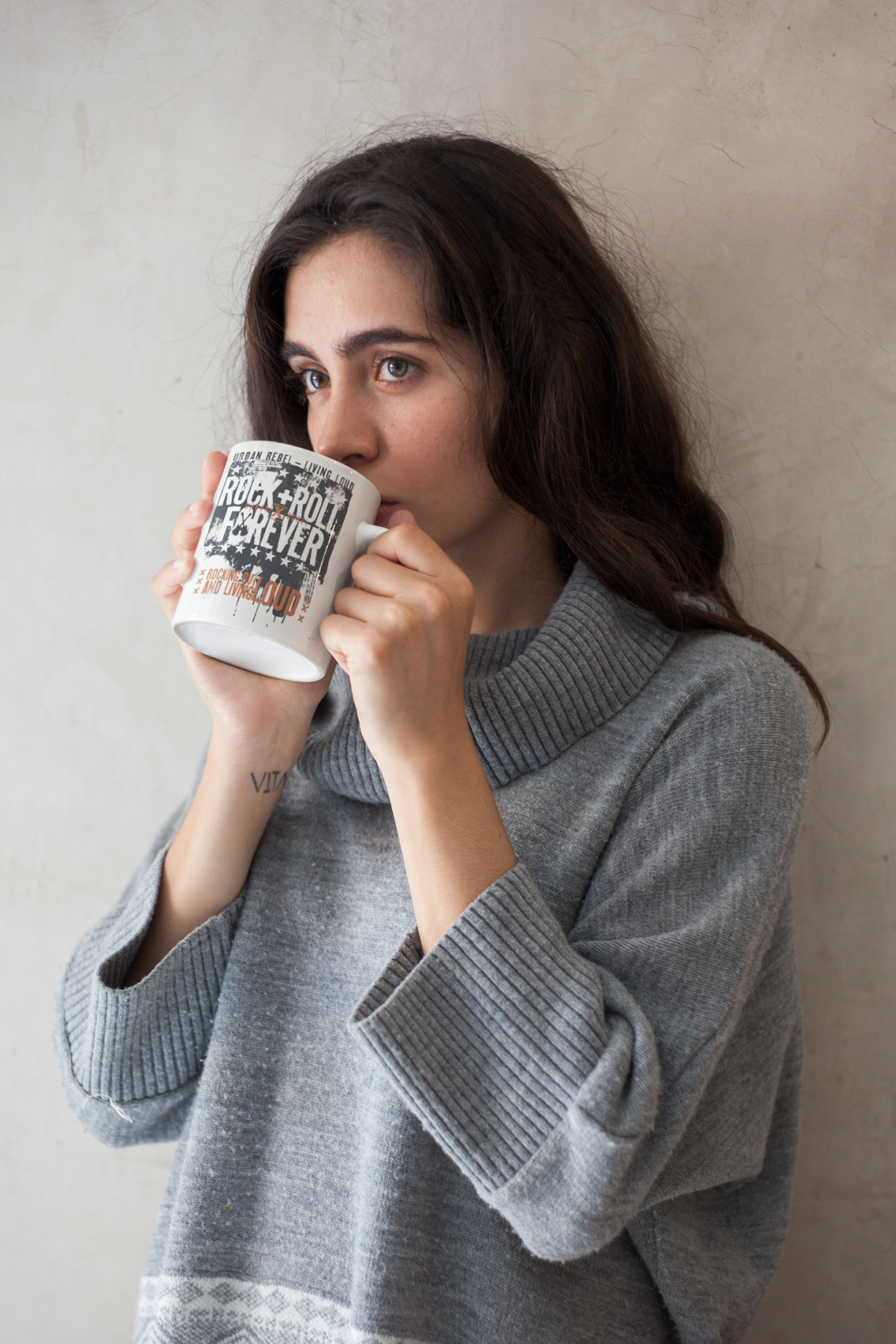 Rock'n Roll Yazı Baskılı Kupa Beyaz Porselen Mug