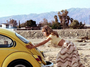 Nostalgia Without Memory: Why We Dream of a '70s Summer