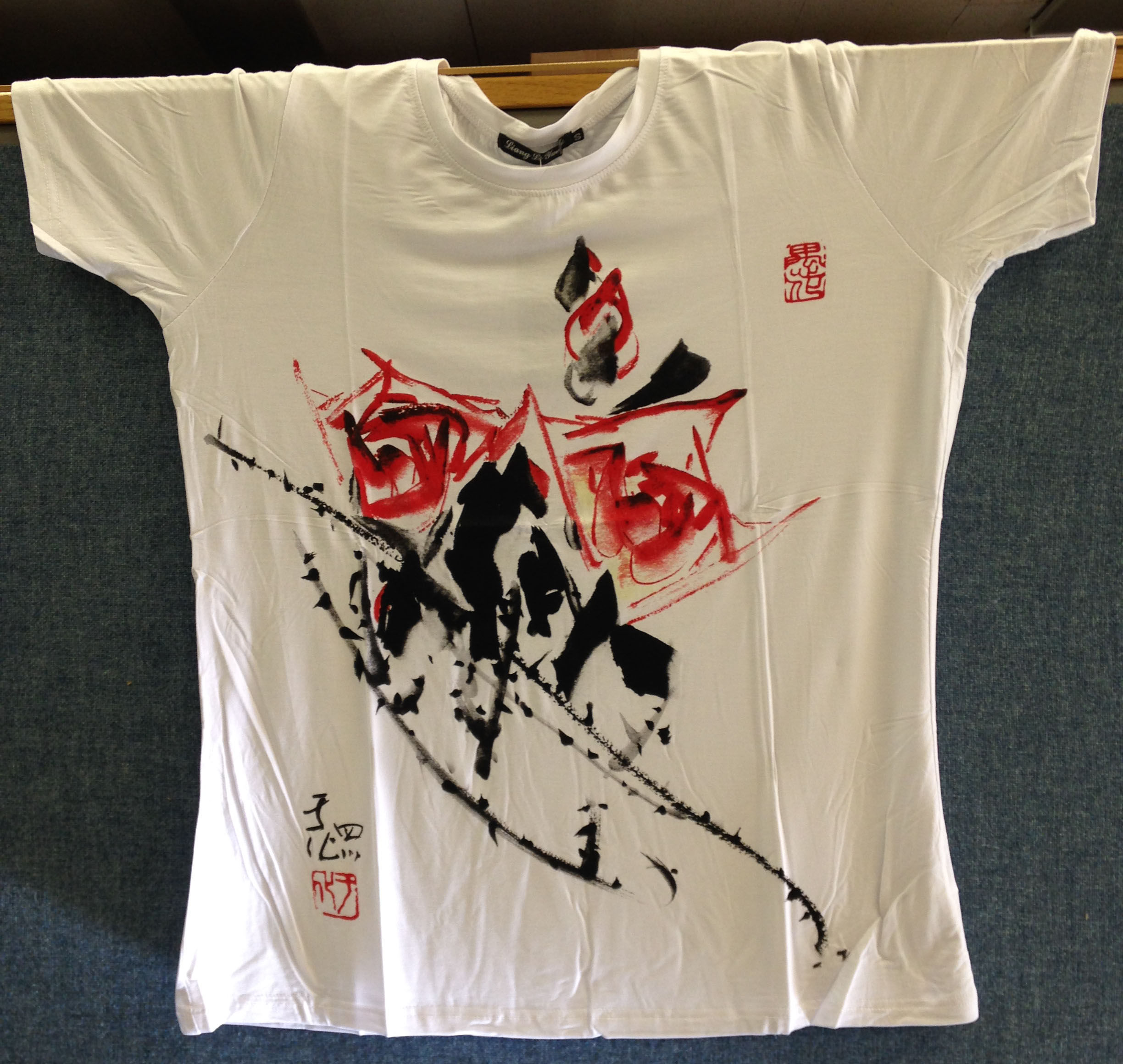 Chen Yuhua T-Shirt Style 1 (Red Roses)