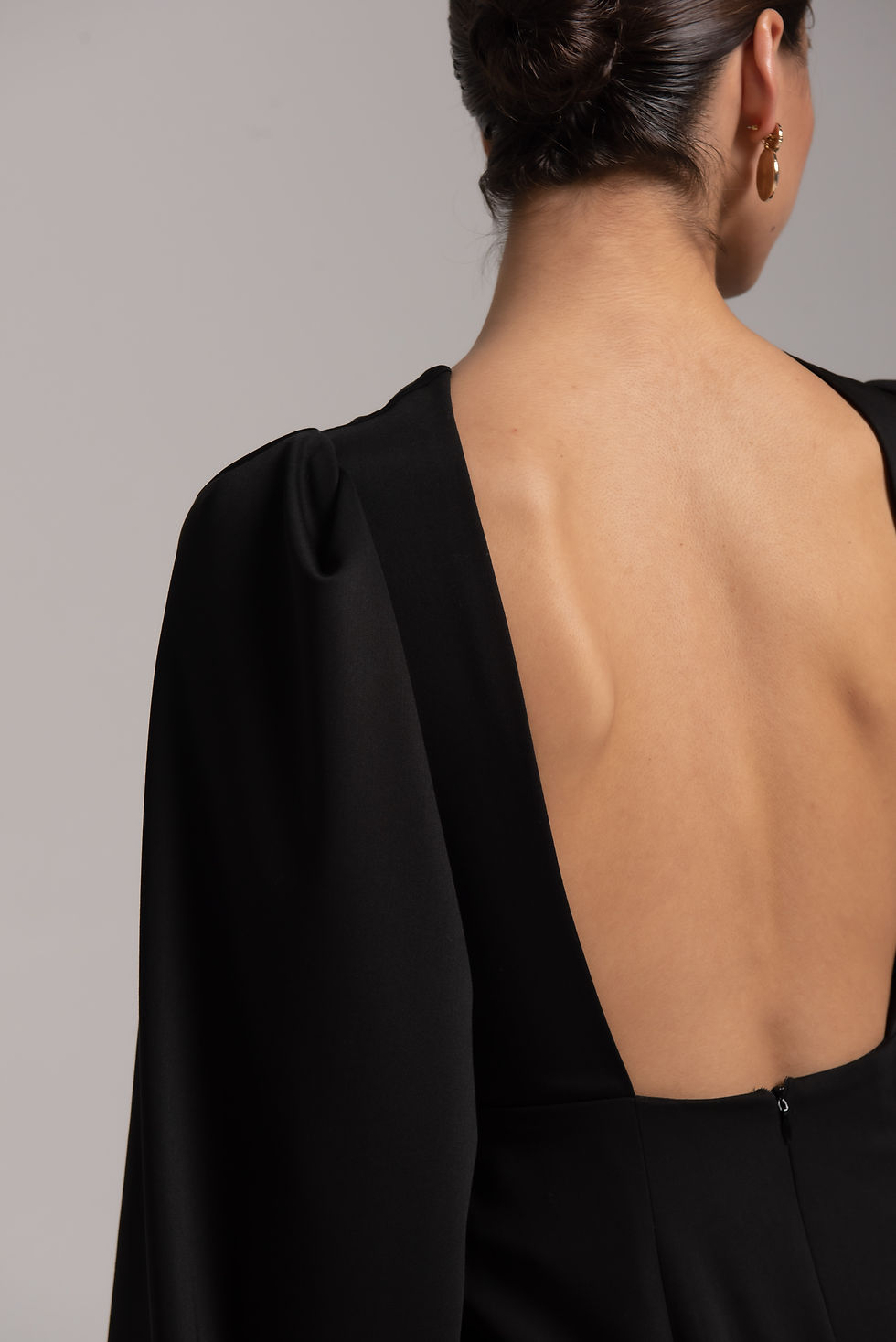 Thumbnail: Платье-миди с открытой спиной