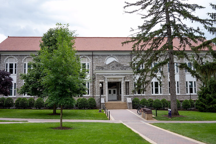 Harrison_Hall,_James_Madison_University.jpeg