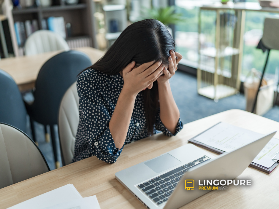 Nhân viên Việt Nam gặp khó khăn khi giao tiếp tiếng Anh trong cuộc họp doanh nghiệp quốc tế