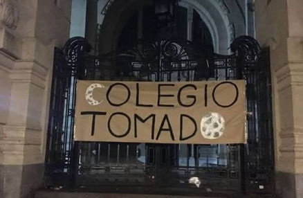 Estudiantes toman el Nacional Buenos Aires y el Pellegrini por la Ley de Financiamiento Universitario