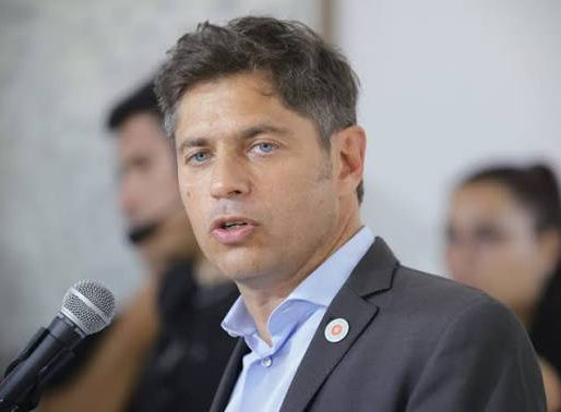 Kicillof contra Adorni y Milei: "La gente merece una explicación"