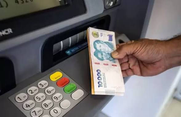 El Gobierno quiere llevar el piso salarial a $1 millón y apuesta a las paritarias para lograrlo