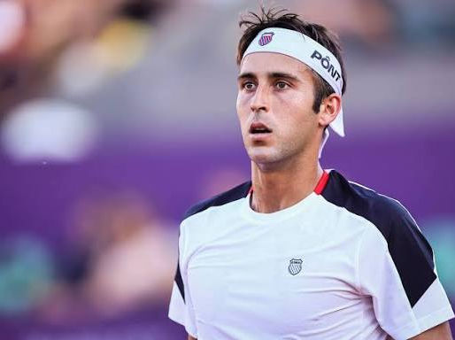Etcheverry avanza a octavos de final en el Argentina Open