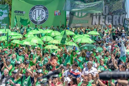 ATE convocó a un paro nacional para el 21 de abril en reclamo de aumentos salariales