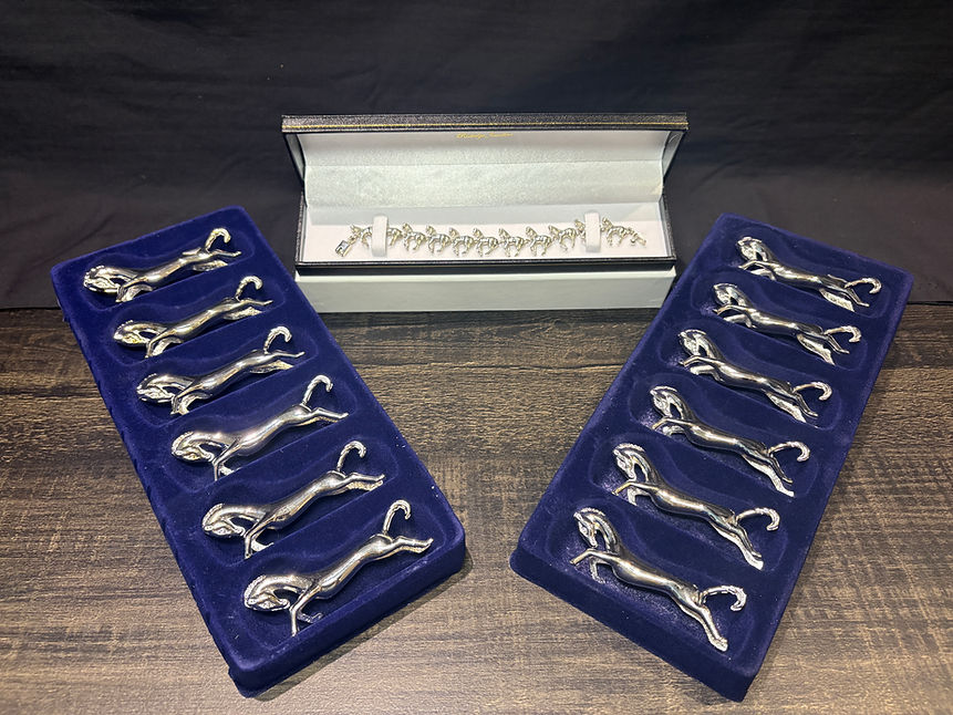 7-Horse Bracelet & Horse Cutlery Holders Basket.JPG