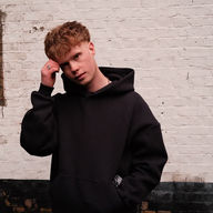 Finn Askew Leans Into Chaotic Energy On New Single ‘Distance’