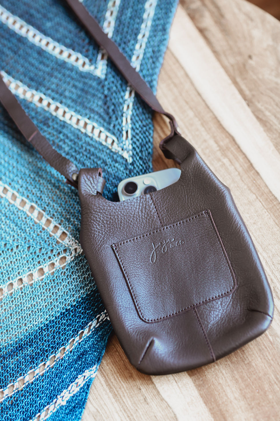 PERSONAL CROSSBODY Bag - Chocolate