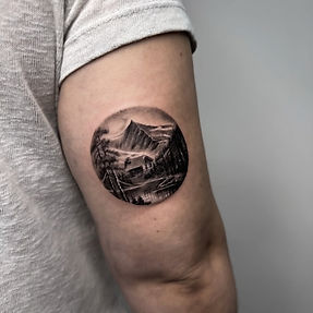 Capture d’écran 2025-12-12 à 12.59_edited.jpg