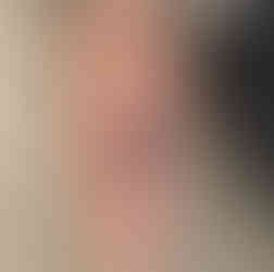 mini tatouage micro réaliste ourson en peluche emoji