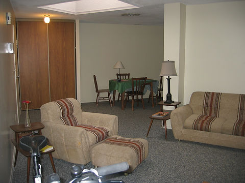 427 Princess, apt. 2  LR.JPG