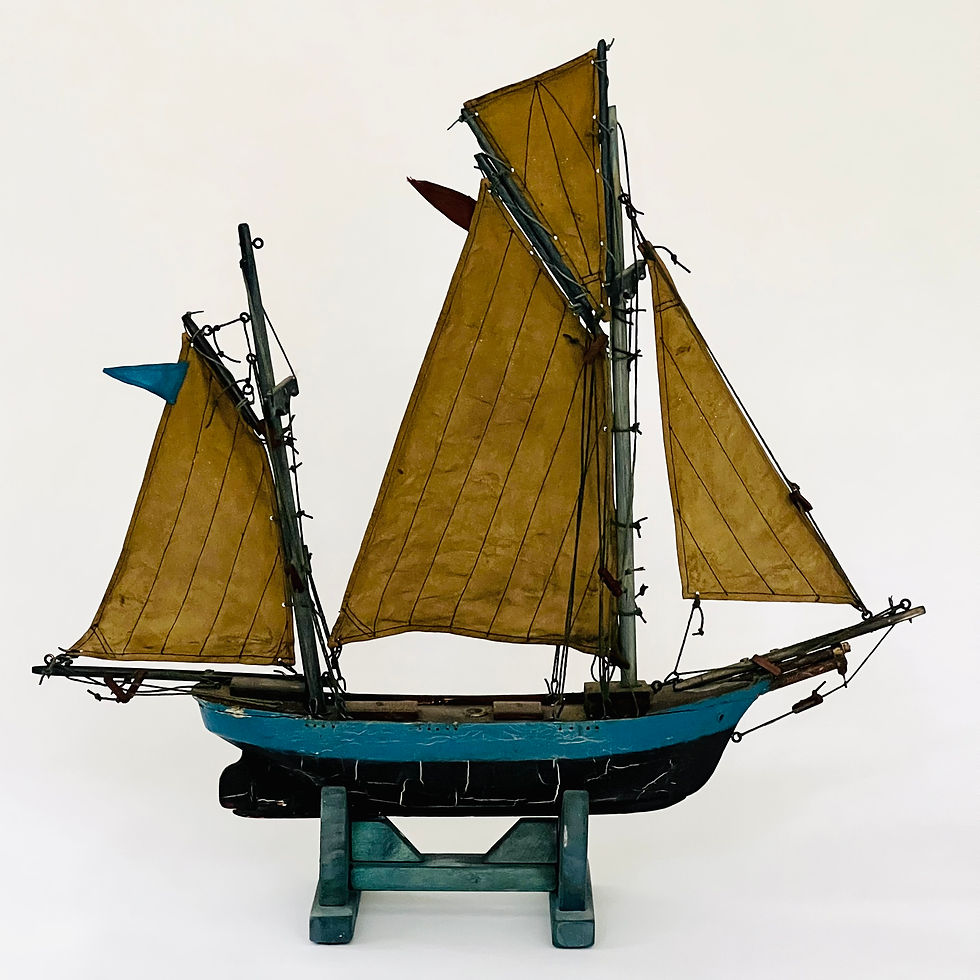 Thumbnail: Small blue Dundee tuna fisher pond yacht.