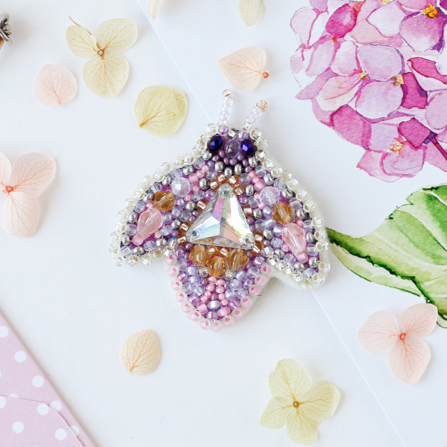 sparkle bug brooch kit