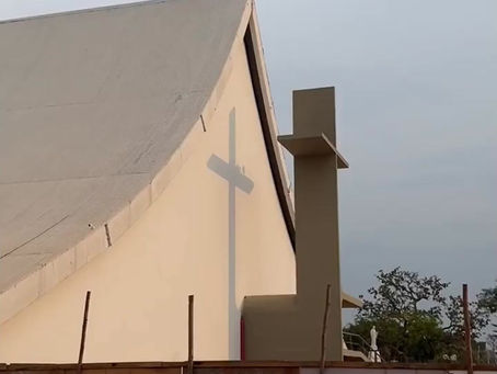 Obra do novo estacionamento da Catedral Militar Rainha da Paz