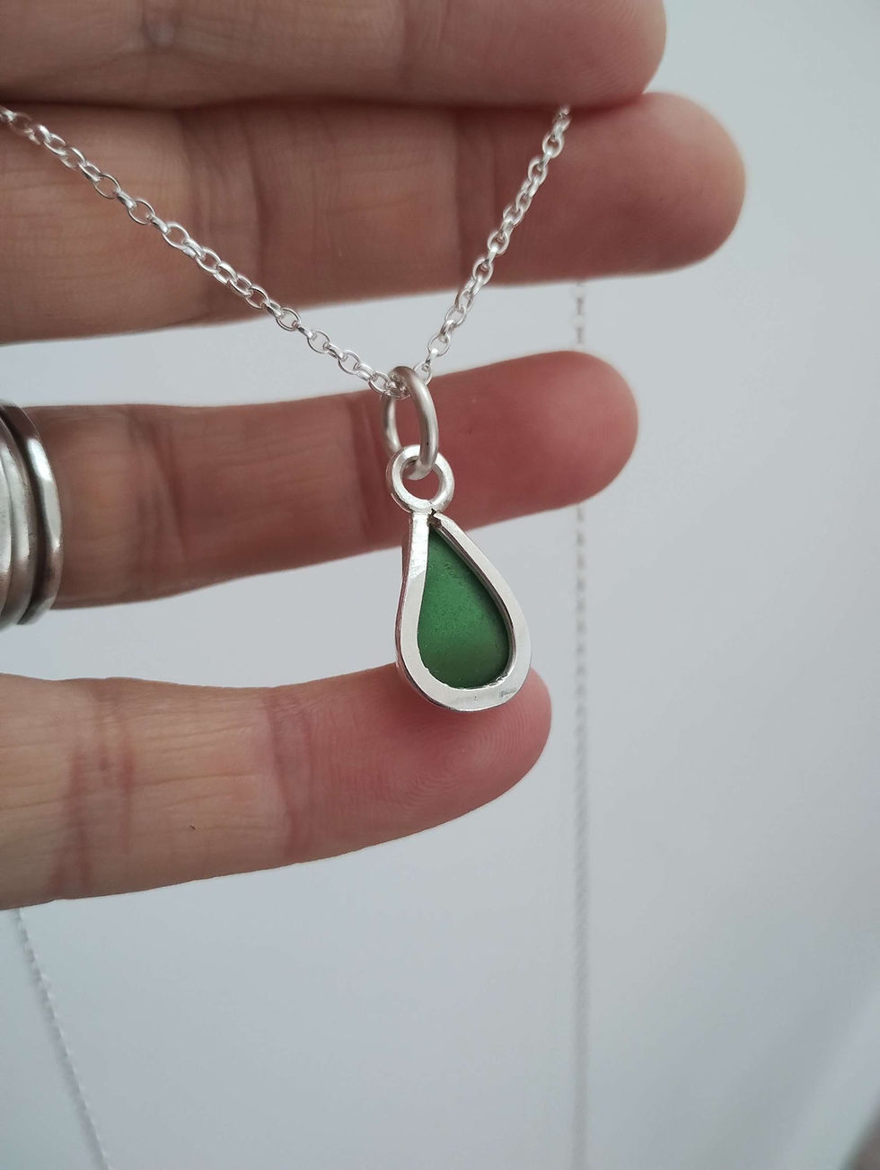 Thumbnail: Seaglass tear drop pendant 