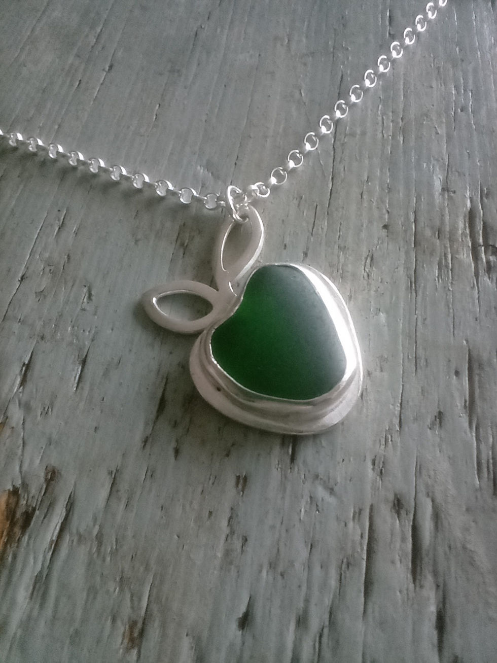 Thumbnail: Big apple sea glass silver necklace 