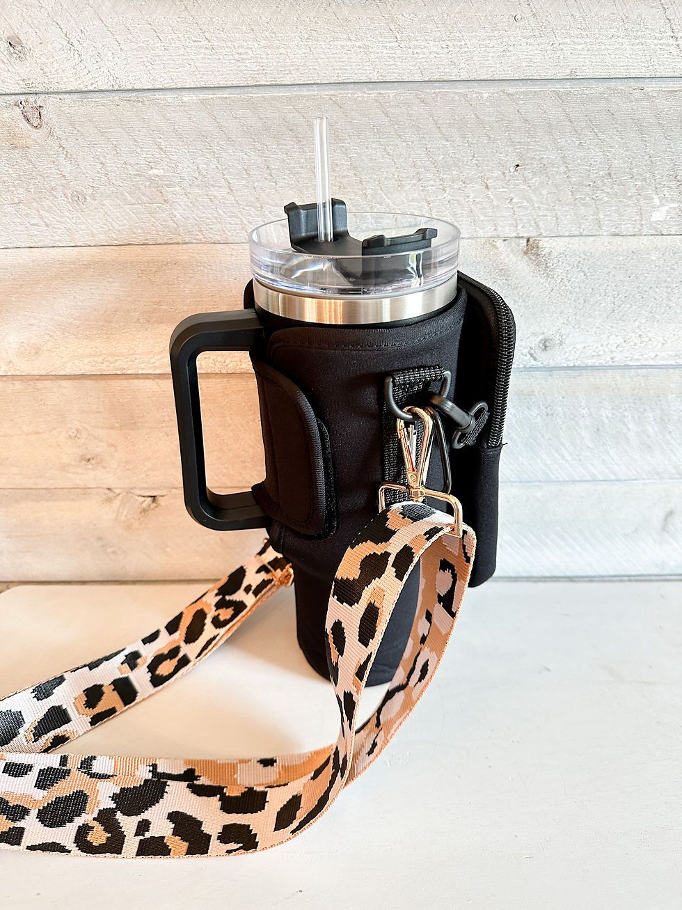Thumbnail: Leopard Tumbler Strap Bag Black