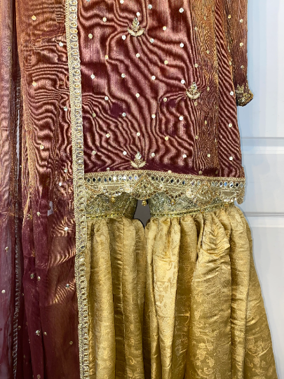 Thumbnail: BROWN & GOLD COTTON SILK