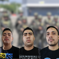 Policía capturan a dos personas con armas y droga en allanamientos