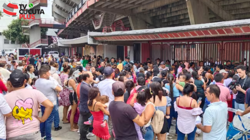 ¿Cuál fue la decisión para 500 personas alojadas por el conflicto armado en Cúcuta?