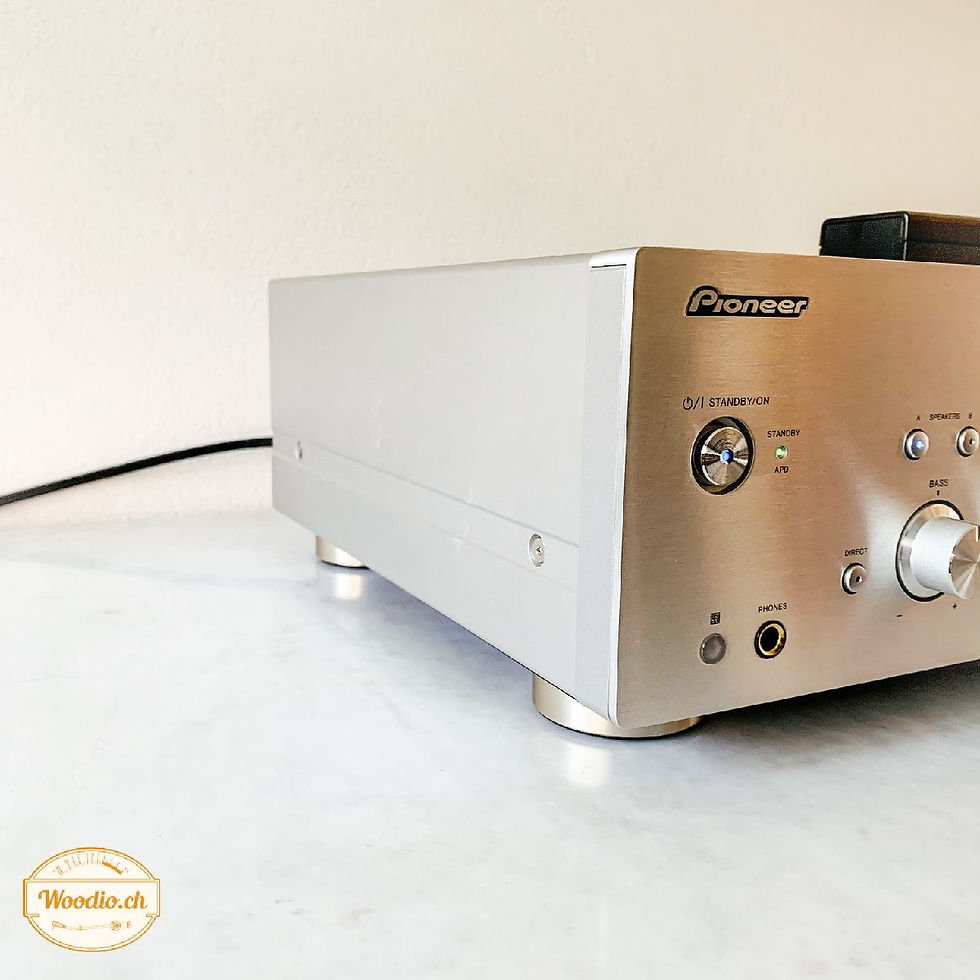Thumbnail: Pioneer A-70-s